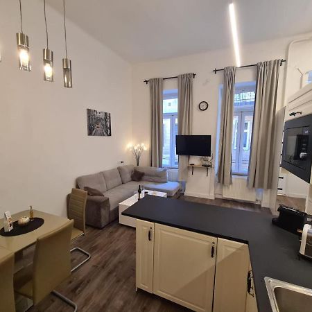 Akacfa Boutique Apartment Budapest Exteriör bild